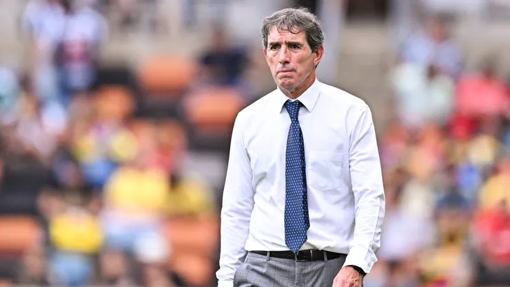 Almada dejó fuera a dos futbolistas.