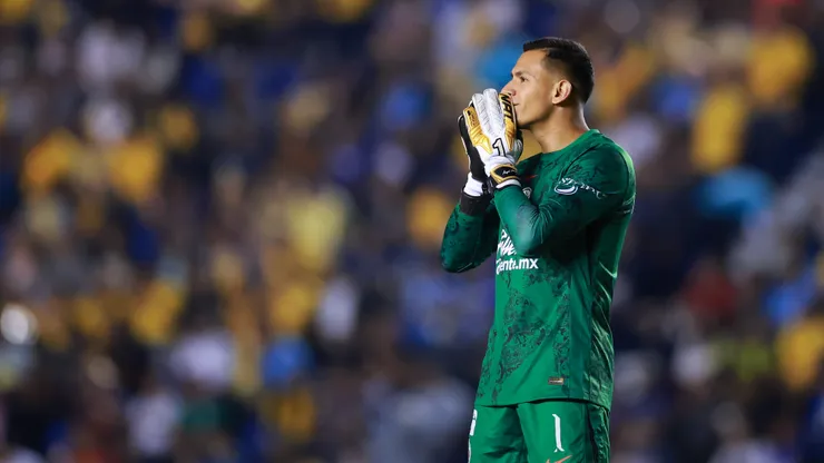 Cruz Azul exhibe error grosero de Luis Ángel Malagón