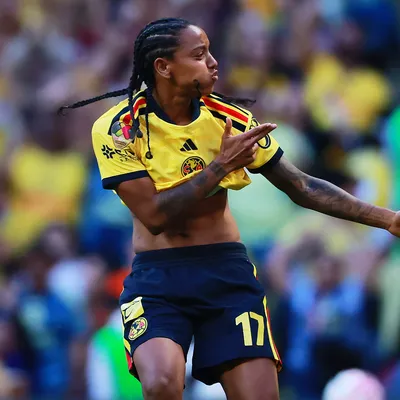 Geyse supera récord histórico de Leyendas en el Club América