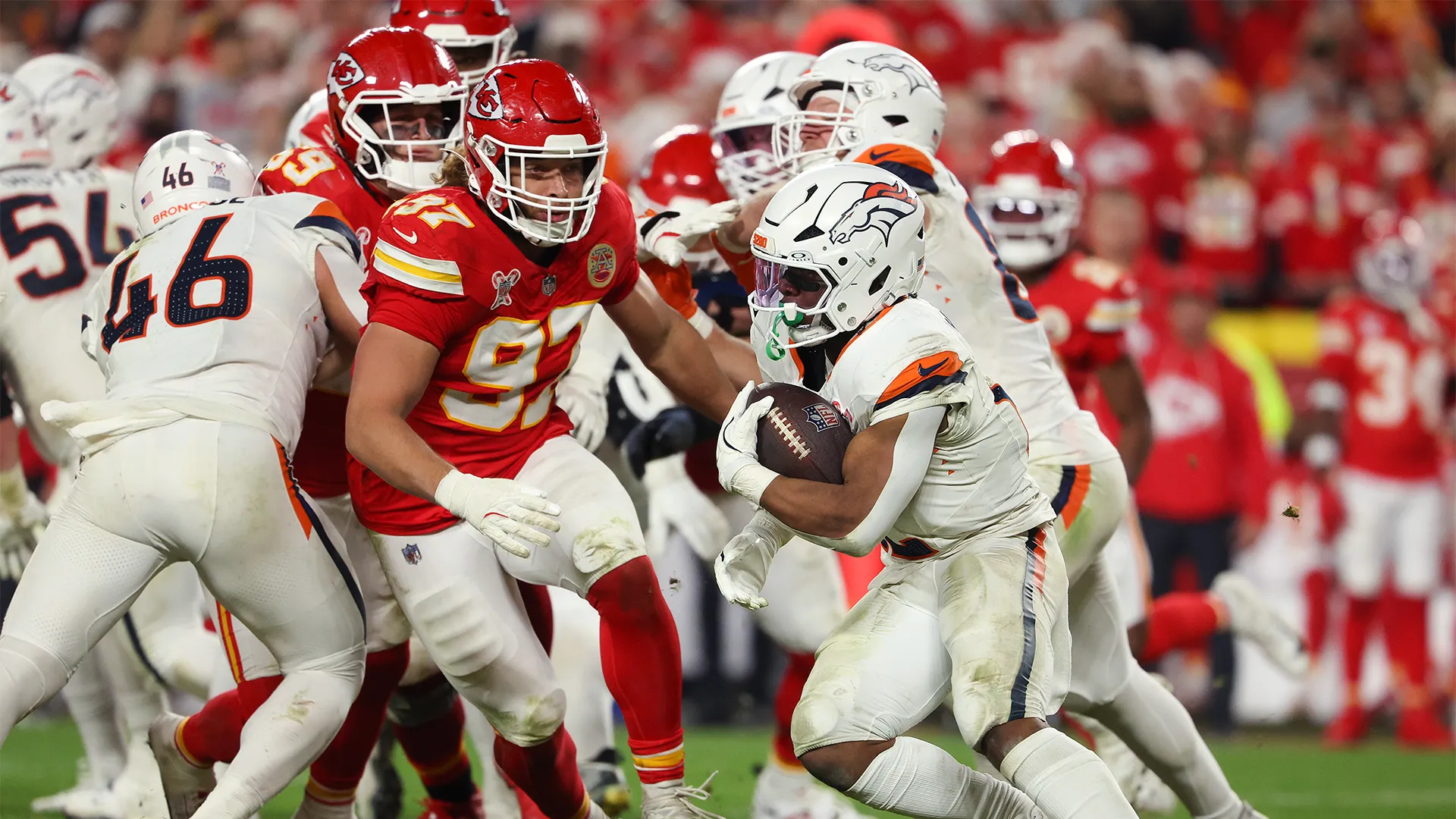 Chiefs y Broncos se enfrentaron por última vez en diciembre de 2025 (Getty Images)