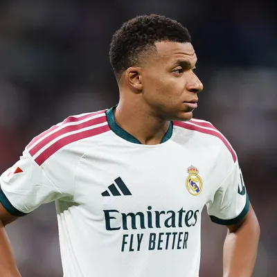 ¿Juega Kylian Mbappé? Las alineaciones de Elche vs. Real Madrid