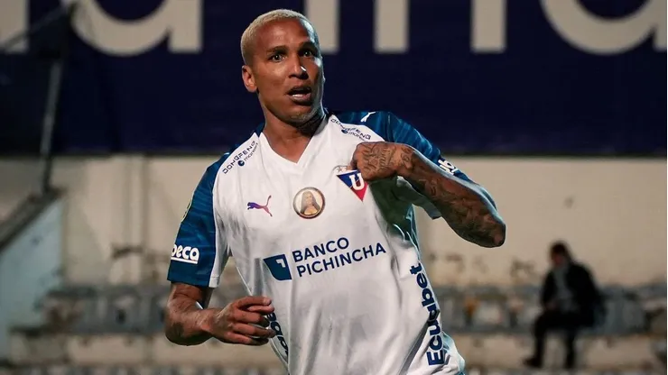 LDU no tiene a Deyverson entre sus once.