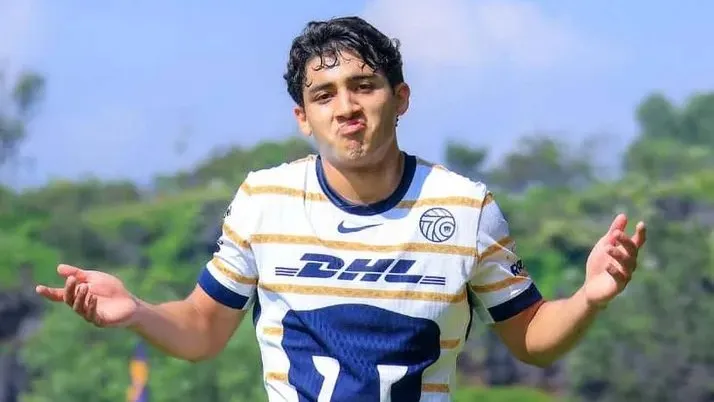 Santi López, con poco lugar con Solari [Foto: Pumas]