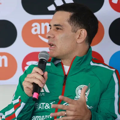 Oficial: la primera convocatoria de Rafa Márquez como DT de México