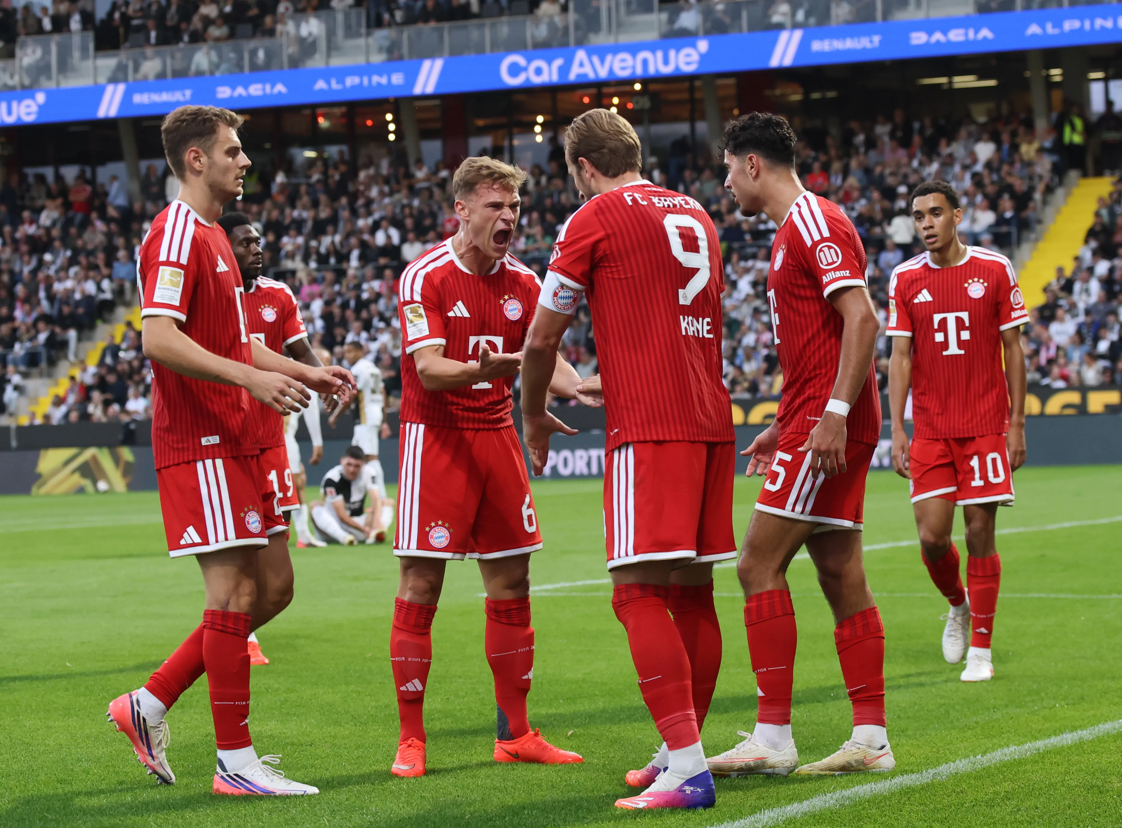 Bayern Munich celebra su segundo gol ante SV Elversberg por la Bundesliga (Getty Images)