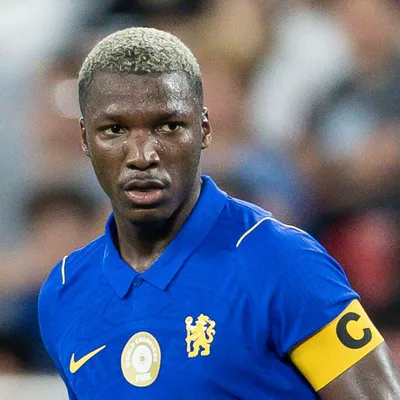 ¿Por qué no juega Moisés Caicedo en Brentford vs. Chelsea?