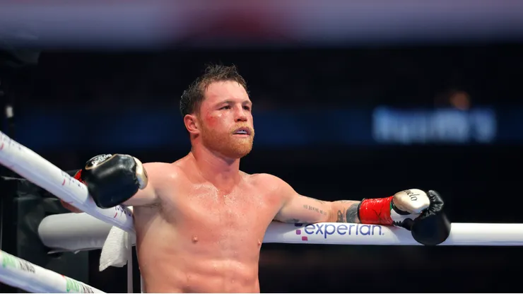 Canelo Álvarez prepara su regreso al boxeo.