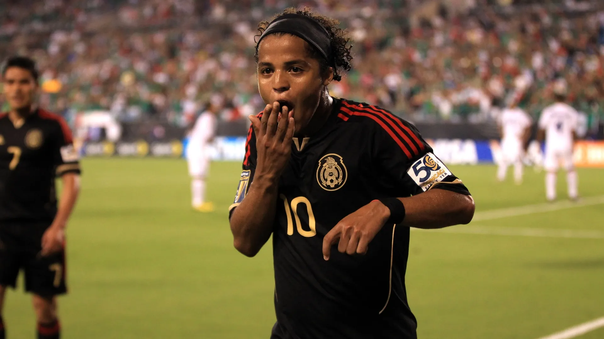 Giovani Dos Santos con la 10 de Mexico en la CONCACAF Gold Cup de 2011.