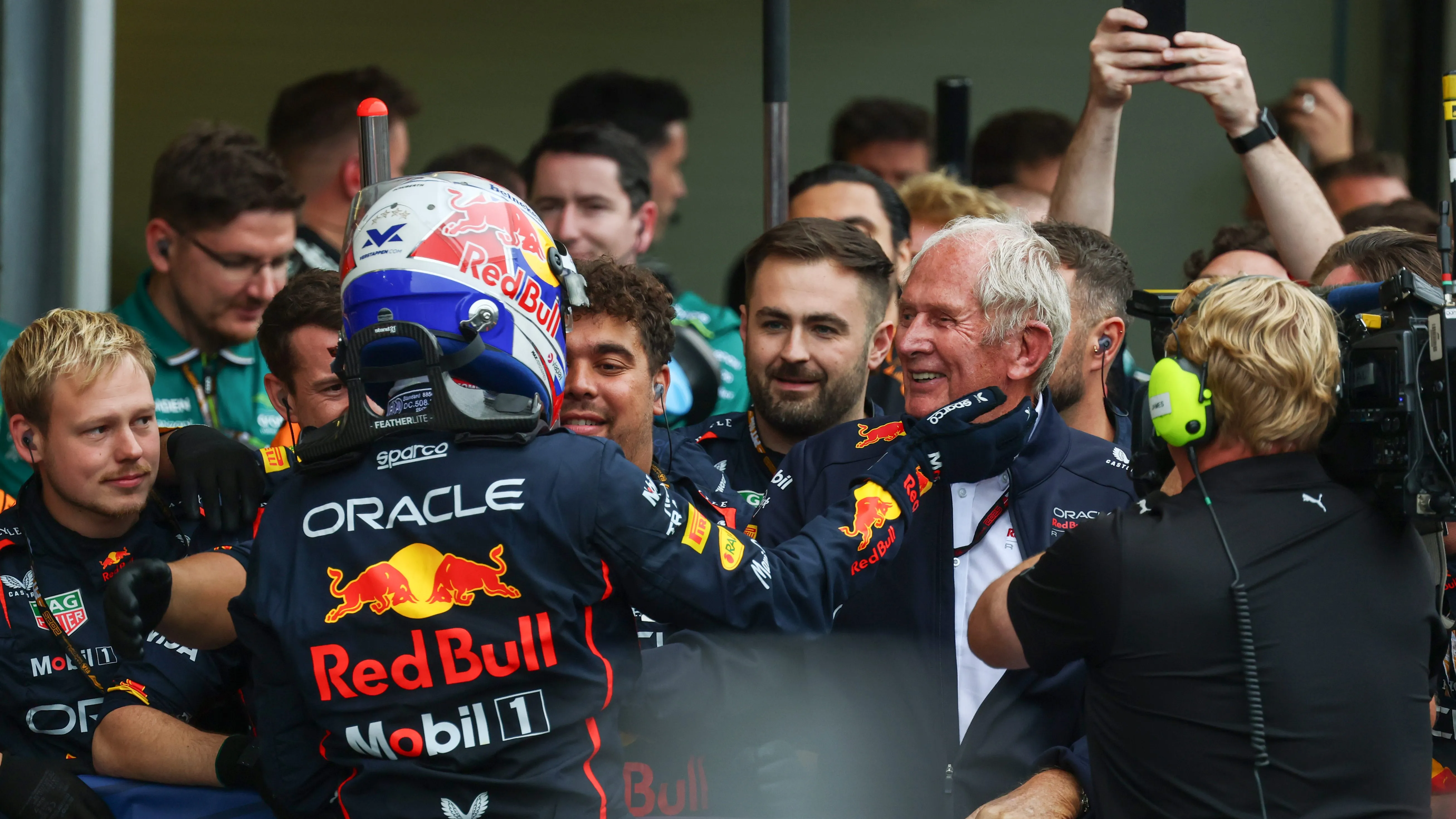 Max y el festejo en el último GP de Azerbaiyán [Foto: Getty]