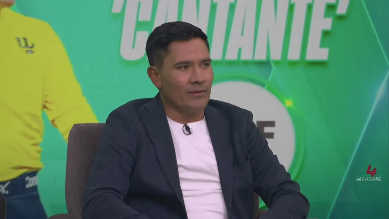 Cantante Guerrero le platicó a Katia Itzel [Foto: TUDN]
