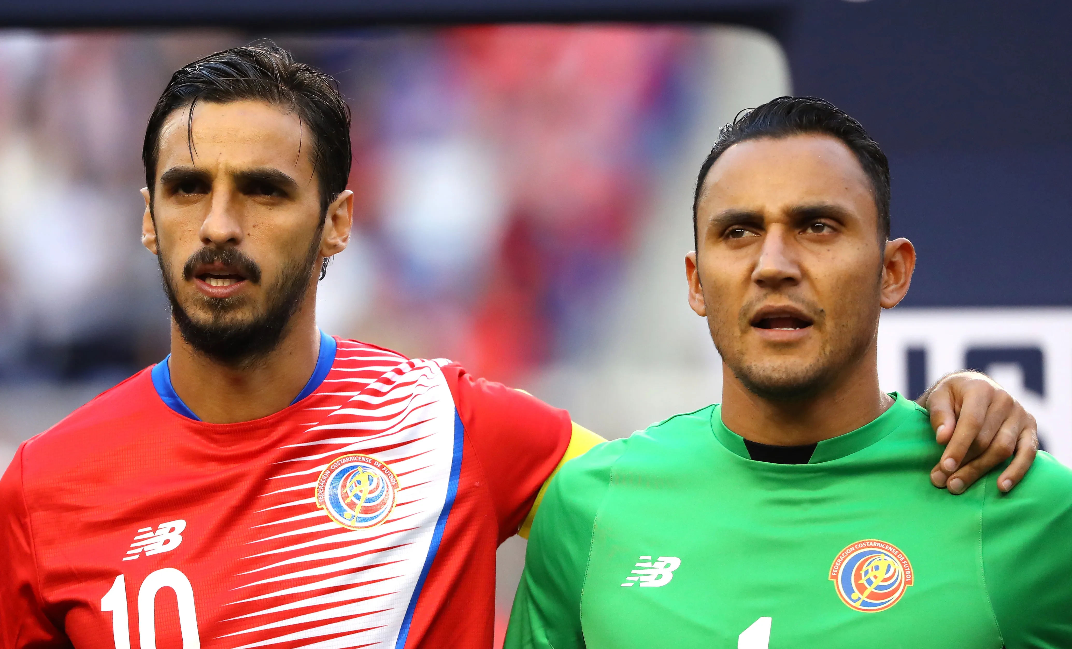 Keylor Navas con Bryan Ruiz (Getty Images)