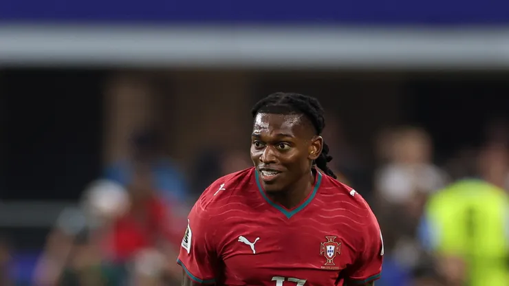Rafael Leao se quedará con el número de CR7.