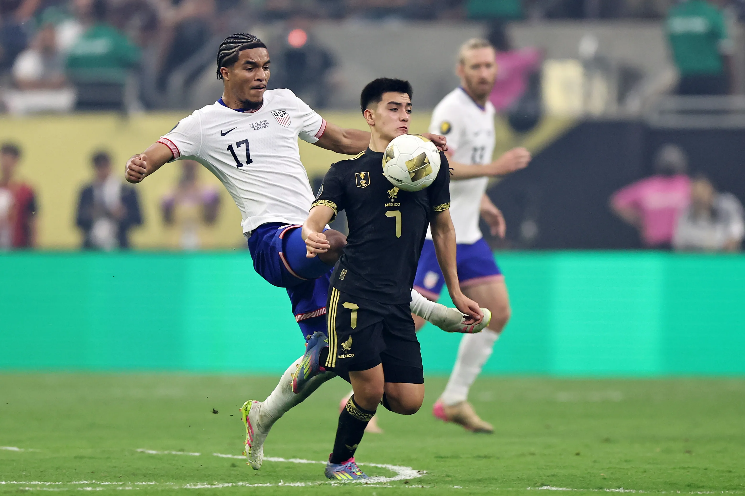 México y Estados Unidos en su último enfrentamiento en la Copa Oro 2025 (Getty Images)