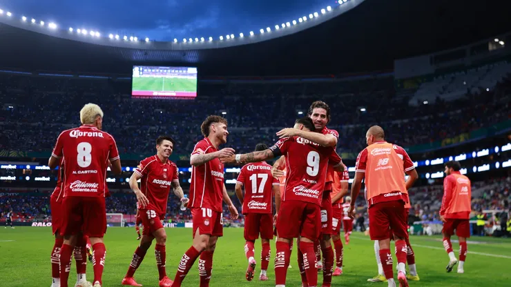 Toluca y Rayados juegan un amistoso.