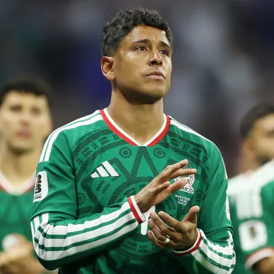 Luis Romo se suma a lista de ausencias de México contra Chile