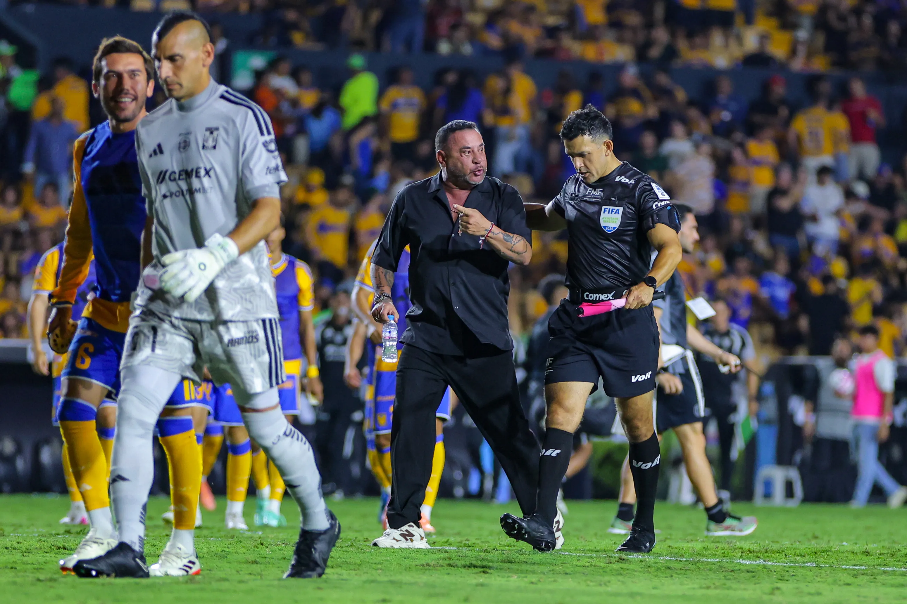Antonio Mohamed en el juego ante Tigres (Imago7)