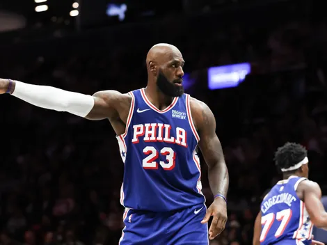 ¿Juega LeBron James HOY en Boston Celtics vs. Philadelphia 76ers?