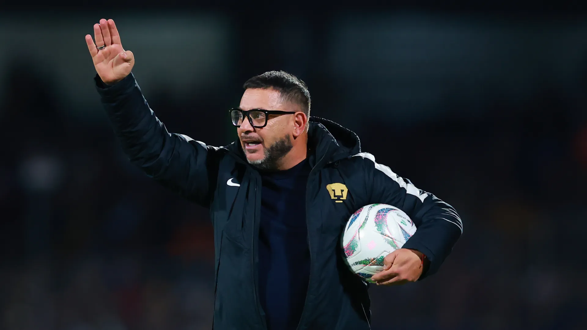 El Turco Mohamed llegó a Pumas en 2023 por encima del Tuca Ferretti. (GETTY IMAGES)