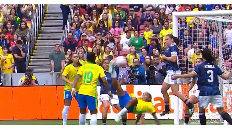 Golazo de chilena de Geyse Ferreira con Brasil