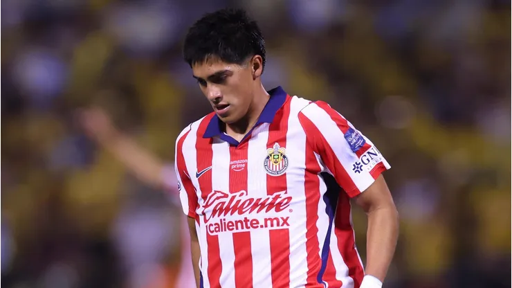 Leonel Calderón, titular en Chivas para el Clásico.