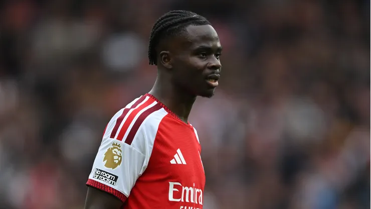 Por qué no juega Bukayo Saka el Arsenal vs Lille