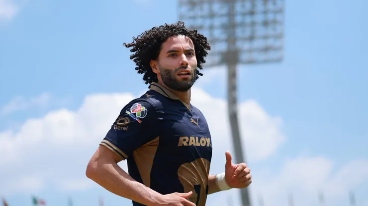 César Huerta no juega por estar expulsado
