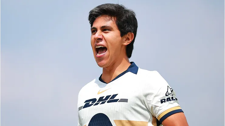 José Juan Macías a nada de regresar con Pumas