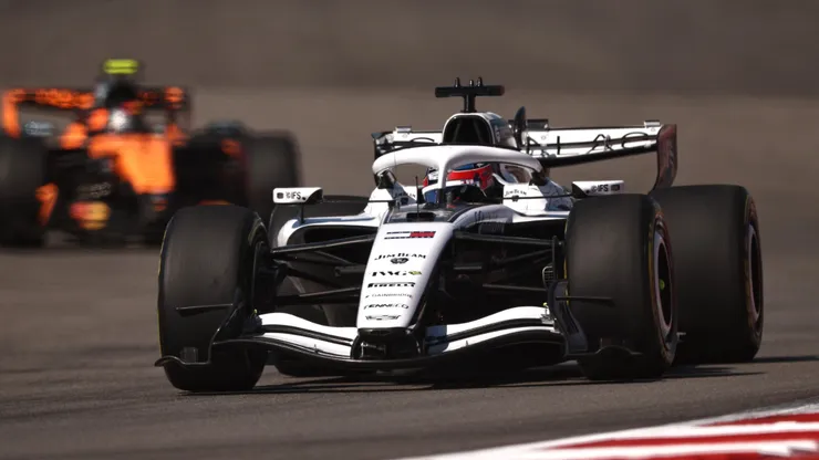 Checo Pérez, aún con dificultades en Cadillac.