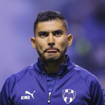 ¿No era tarjeta roja para Orbelín Pineda?