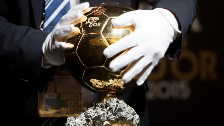 El ganador del Balón de Oro se define mediante los votos de periodistas especializados de todo el mundo.