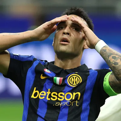 ¿Por qué no juega Lautaro Martínez en Milan vs. Inter por la Serie A 2026-27?