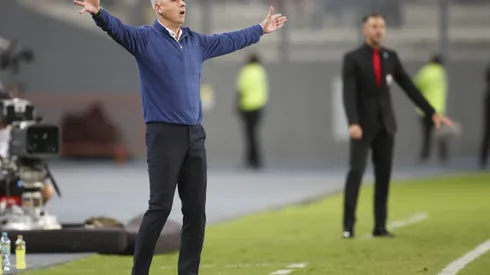 LIMA, PERU - MAY 25: Tiago Nunes coach of Sporting Cristal reacts during a Copa CONMEBOL Libertadores group D match between Sporting Cristal and River Plate at Estadio Nacional de Lima on May 25, 2023 in Lima, Peru. (Photo by Daniel Apuy/Getty Images)