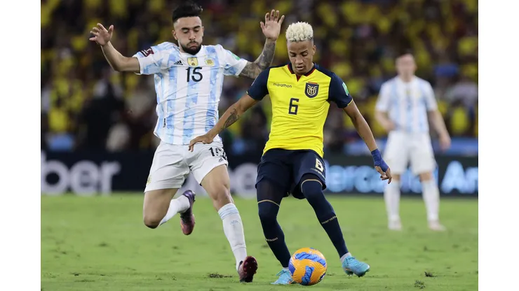 Byron Castillo con un pie a fuera de México.