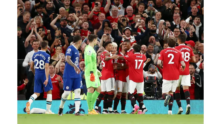 Manchester United goleó al Chelsea y vuelve a la Champions