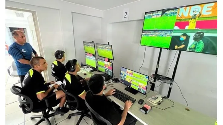 Videoarbitraje no llega a la Liga 1