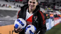 BUENOS AIRES, ARGENTINA - MAY 25: Julian Alvarez of River Plate pose for a photo after scoring six goals in the victory of his team in the Copa CONMEBOL Libertadores 2022 match between River Plate and Alianza Lima at Estadio Monumental Antonio Vespucio Liberti on May 25, 2022 in Buenos Aires, Argentina. (Photo by Marcelo Endelli/Getty Images)