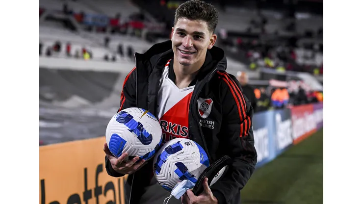BUENOS AIRES, ARGENTINA - MAY 25: Julian Alvarez of River Plate pose for a photo after scoring six goals in the victory of his team in the Copa CONMEBOL Libertadores 2022 match between River Plate and Alianza Lima at Estadio Monumental Antonio Vespucio Liberti on May 25, 2022 in Buenos Aires, Argentina. (Photo by Marcelo Endelli/Getty Images)