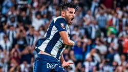 Carlos Zambrano llama “desastre” a las decisiones del VAR