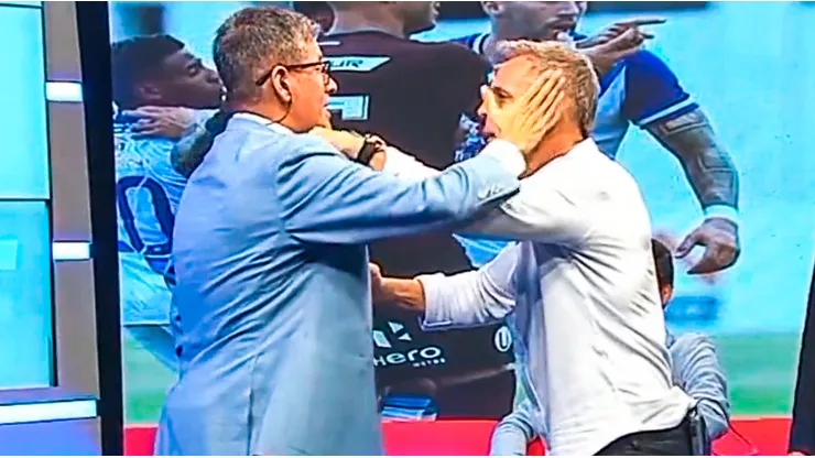 Erick Osores y Julinho recrearon pelea entre Piero Serra y Aldo Corzo