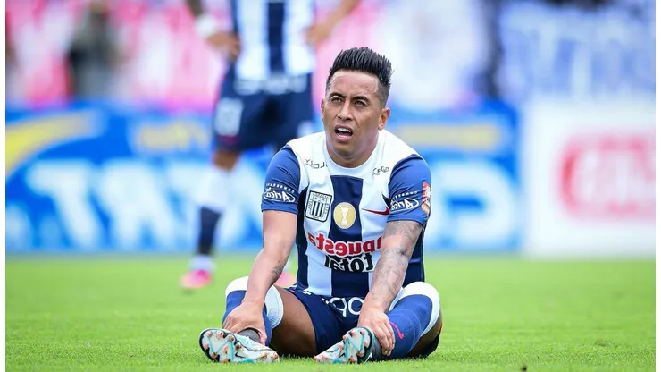 Chicho Salas sorprende con once sin Christian Cueva