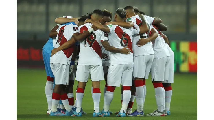 "Entre 15 o 17 jugadores serán convocados del exterior"
