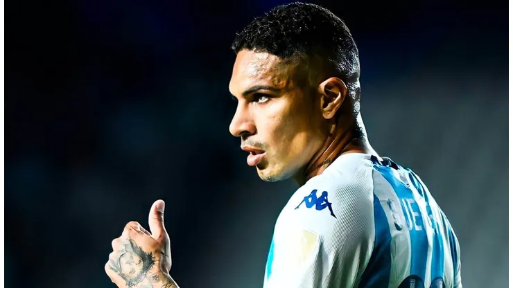 Paolo Guerrero y la noticia que alegra a todos los hinchas del Racing