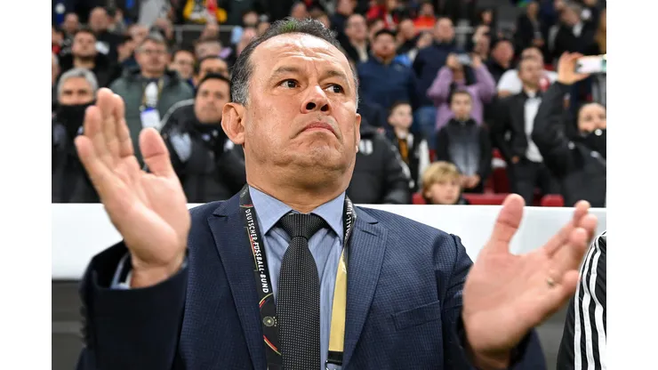 Reynoso endiosa a Raul Ruidiaz y dice que todos se sientan para verlo definir