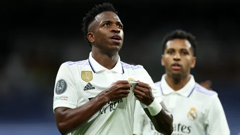 MADRID, SPAIN - MAY 09: Vinicius Junior of Real Madrid celebrates after scoring the team's first goal during the UEFA Champions League semi-final first leg match between Real Madrid and Manchester City FC at Estadio Santiago Bernabeu on May 09, 2023 in Madrid, Spain. (Photo by Julian Finney/Getty Images)