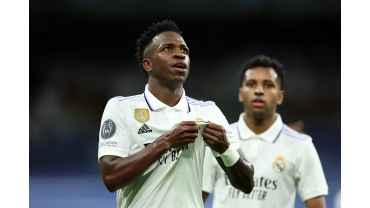MADRID, SPAIN - MAY 09: Vinicius Junior of Real Madrid celebrates after scoring the team's first goal during the UEFA Champions League semi-final first leg match between Real Madrid and Manchester City FC at Estadio Santiago Bernabeu on May 09, 2023 in Madrid, Spain. (Photo by Julian Finney/Getty Images)