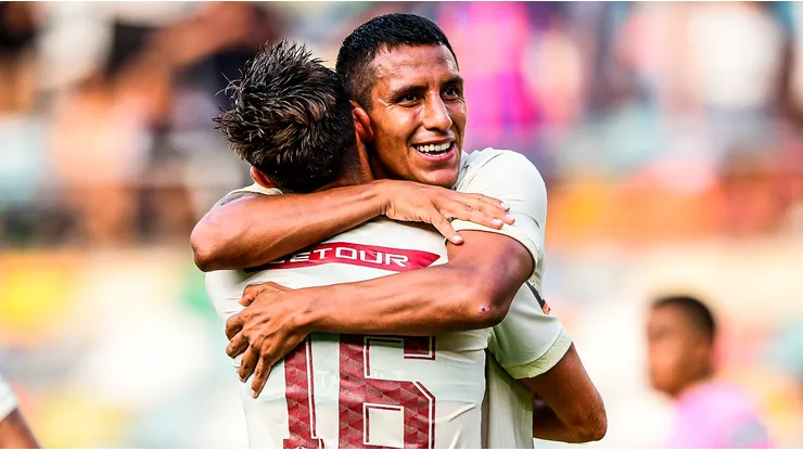 Universitario festeja gran noticia para sus hinchas