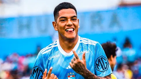 Con debut del VAR: Cristal venció a Cantolao por el Clausura