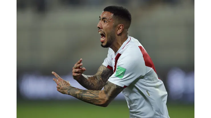 LIMA, PERU - OCTOBER 07: Sergio Peña of Peru celebrates after scoring the second goal of his team during a match between Peru and Chile as part of South American Qualifiers for Qatar 2022 at Estadio Nacional on October 07, 2021 in Lima, Peru. (Photo by Daniel Apuy/Getty Images)