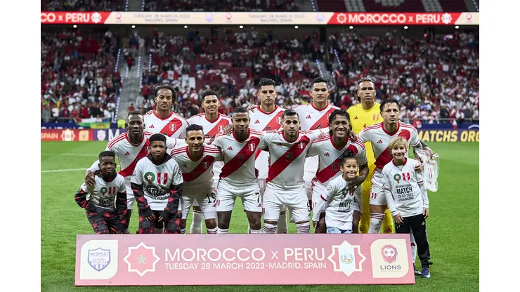 MADRID, SPAIN - MARCH 28: Team of Peru poses for a photographer prior to the start of the international friendly game between Morocco and Peru at Civitas Metropolitan Stadium on March 28, 2023 in Madrid, Spain. (Photo by Alex Caparros/Getty Images)