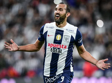 Hernán Barcos: "Hermoso ser parte de la historia de Alianza Lima"